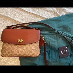 Coach Cassie Tan/Bronze